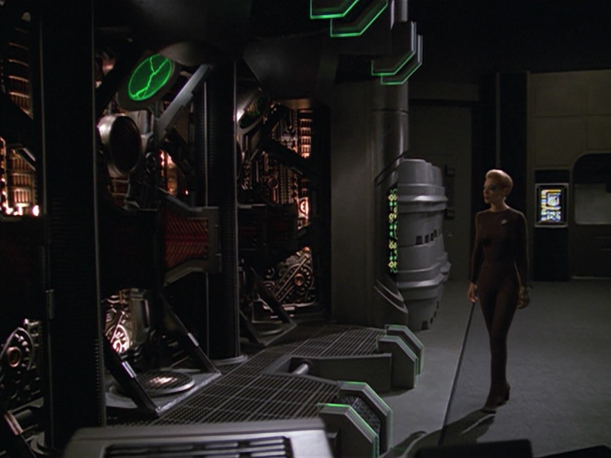 extant_StarTrek_VOY_5x02-Drone_03767.jpg