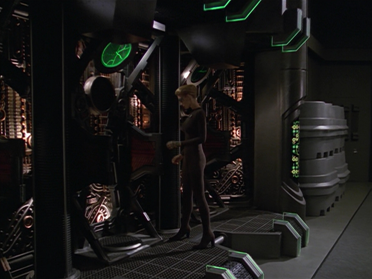 extant_StarTrek_VOY_5x02-Drone_03777.jpg