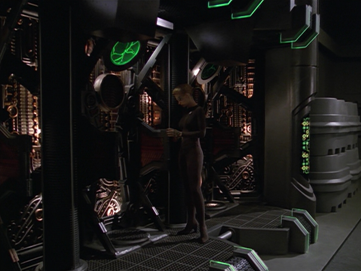 extant_StarTrek_VOY_5x02-Drone_03779.jpg