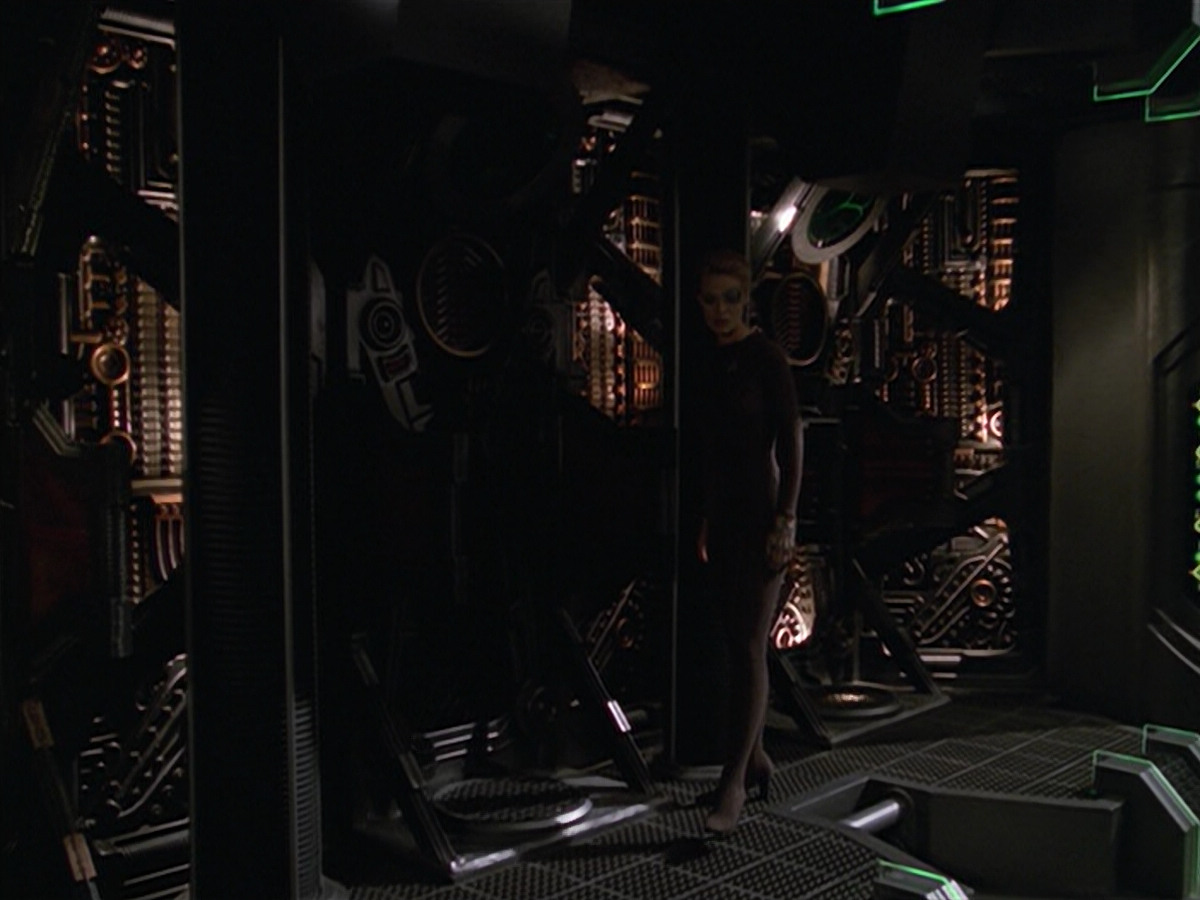 extant_StarTrek_VOY_5x02-Drone_03786.jpg