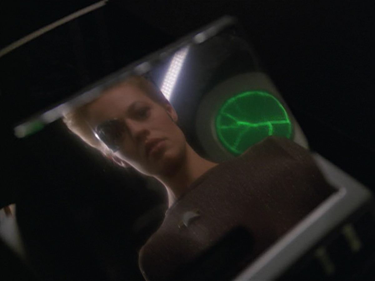 extant_StarTrek_VOY_5x02-Drone_03811.jpg