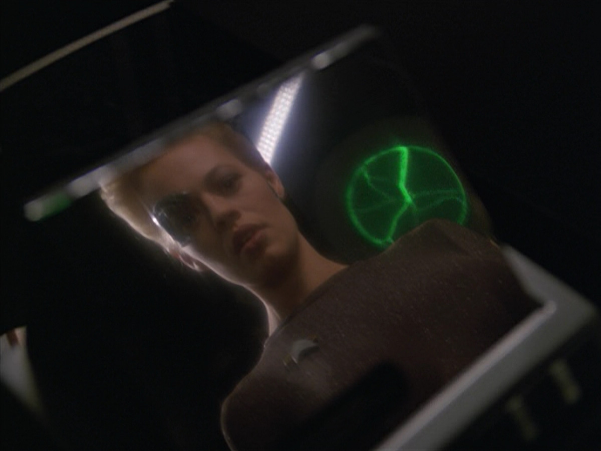 extant_StarTrek_VOY_5x02-Drone_03812.jpg
