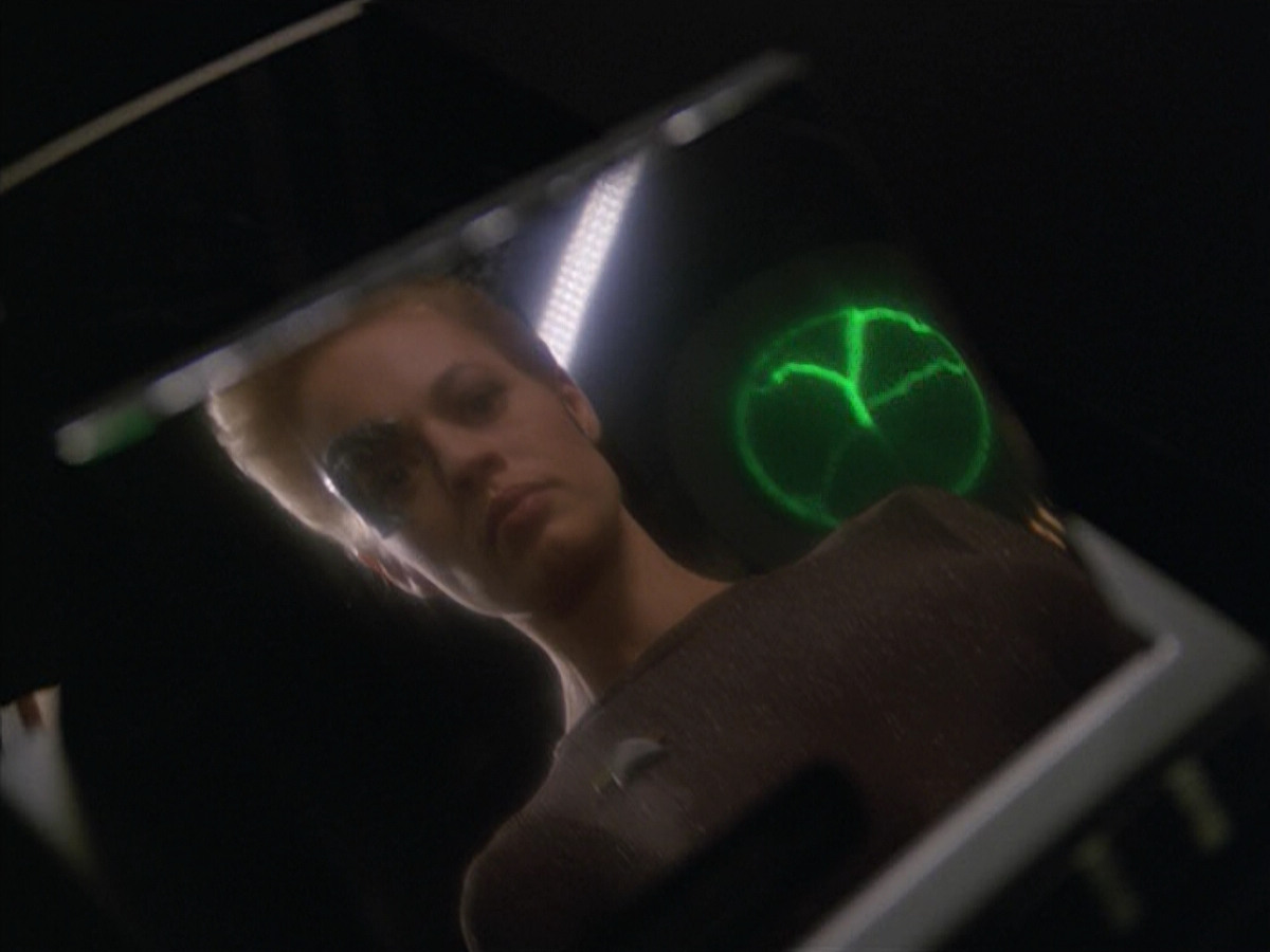 extant_StarTrek_VOY_5x02-Drone_03817.jpg