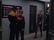 extant_StarTrek_VOY_5x02-Drone_00070.jpg