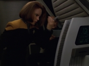 Filename=extant_StarTrek_VOY_5x02-Drone_00146.jpg
Filesize=133KiB
Dimensions=1200x900
Date added=Nov 12, 2019 extant_StarTrek_VOY_5x02-Drone_00146.jpg
