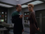 Filename=extant_StarTrek_VOY_5x02-Drone_00909.jpg
Filesize=137KiB
Dimensions=1200x900
Date added=Nov 12, 2019 extant_StarTrek_VOY_5x02-Drone_00909.jpg