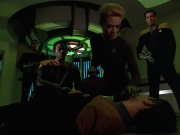 Filename=extant_StarTrek_VOY_5x02-Drone_00979.jpg
Filesize=160KiB
Dimensions=1200x900
Date added=Nov 12, 2019 extant_StarTrek_VOY_5x02-Drone_00979.jpg