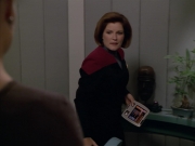 Filename=extant_StarTrek_VOY_5x02-Drone_01427.jpg
Filesize=115KiB
Dimensions=1200x900
Date added=Nov 12, 2019 extant_StarTrek_VOY_5x02-Drone_01427.jpg