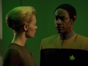 extant_StarTrek_VOY_5x02-Drone_01645.jpg