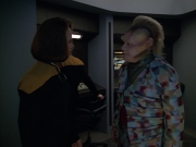 Filename=extant_StarTrek_VOY_5x02-Drone_01794.jpg
Filesize=140KiB
Dimensions=1200x900
Date added=Nov 12, 2019 extant_StarTrek_VOY_5x02-Drone_01794.jpg