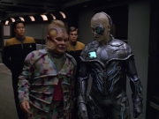 Filename=extant_StarTrek_VOY_5x02-Drone_02130.jpg
Filesize=185KiB
Dimensions=1200x900
Date added=Nov 12, 2019 extant_StarTrek_VOY_5x02-Drone_02130.jpg