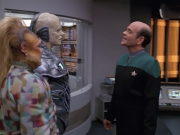 extant_StarTrek_VOY_5x02-Drone_02191.jpg