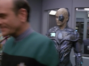 extant_StarTrek_VOY_5x02-Drone_02196.jpg