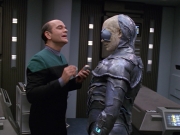 Filename=extant_StarTrek_VOY_5x02-Drone_02215.jpg
Filesize=181KiB
Dimensions=1200x900
Date added=Nov 12, 2019 extant_StarTrek_VOY_5x02-Drone_02215.jpg