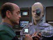 extant_StarTrek_VOY_5x02-Drone_02234.jpg