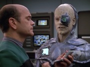 extant_StarTrek_VOY_5x02-Drone_02236.jpg