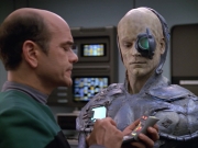 Filename=extant_StarTrek_VOY_5x02-Drone_02242.jpg
Filesize=200KiB
Dimensions=1200x900
Date added=Nov 12, 2019 extant_StarTrek_VOY_5x02-Drone_02242.jpg