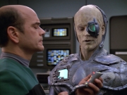 Filename=extant_StarTrek_VOY_5x02-Drone_02245.jpg
Filesize=198KiB
Dimensions=1200x900
Date added=Nov 12, 2019 extant_StarTrek_VOY_5x02-Drone_02245.jpg