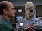 Filename=extant_StarTrek_VOY_5x02-Drone_02247.jpg
Filesize=200KiB
Dimensions=1200x900
Date added=Nov 12, 2019 extant_StarTrek_VOY_5x02-Drone_02247.jpg