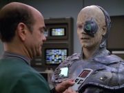 extant_StarTrek_VOY_5x02-Drone_02261.jpg