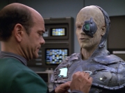 extant_StarTrek_VOY_5x02-Drone_02262.jpg