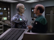 Filename=extant_StarTrek_VOY_5x02-Drone_02292.jpg
Filesize=192KiB
Dimensions=1200x900
Date added=Nov 12, 2019 extant_StarTrek_VOY_5x02-Drone_02292.jpg