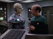 Filename=extant_StarTrek_VOY_5x02-Drone_02295.jpg
Filesize=183KiB
Dimensions=1200x900
Date added=Nov 12, 2019 extant_StarTrek_VOY_5x02-Drone_02295.jpg