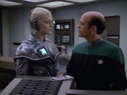 Filename=extant_StarTrek_VOY_5x02-Drone_02303.jpg
Filesize=180KiB
Dimensions=1200x900
Date added=Nov 12, 2019 extant_StarTrek_VOY_5x02-Drone_02303.jpg