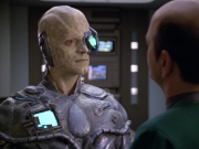 extant_StarTrek_VOY_5x02-Drone_02334.jpg