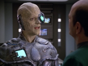 extant_StarTrek_VOY_5x02-Drone_02340.jpg