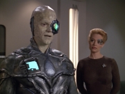 Filename=extant_StarTrek_VOY_5x02-Drone_02532.jpg
Filesize=163KiB
Dimensions=1200x900
Date added=Nov 12, 2019 extant_StarTrek_VOY_5x02-Drone_02532.jpg
