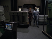 extant_StarTrek_VOY_5x02-Drone_02669.jpg