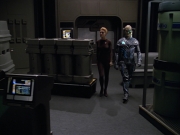 extant_StarTrek_VOY_5x02-Drone_02670.jpg