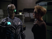 extant_StarTrek_VOY_5x02-Drone_02680.jpg