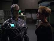 extant_StarTrek_VOY_5x02-Drone_02685.jpg