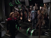 extant_StarTrek_VOY_5x02-Drone_02944.jpg