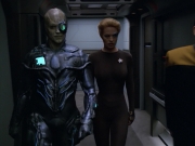 extant_StarTrek_VOY_5x02-Drone_03145.jpg