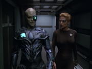 extant_StarTrek_VOY_5x02-Drone_03148.jpg