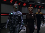 Filename=extant_StarTrek_VOY_5x02-Drone_03160.jpg
Filesize=168KiB
Dimensions=1200x900
Date added=Nov 12, 2019 extant_StarTrek_VOY_5x02-Drone_03160.jpg