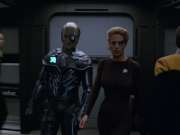 extant_StarTrek_VOY_5x02-Drone_03165.jpg