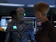 extant_StarTrek_VOY_5x02-Drone_03266.jpg