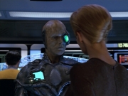 extant_StarTrek_VOY_5x02-Drone_03326.jpg