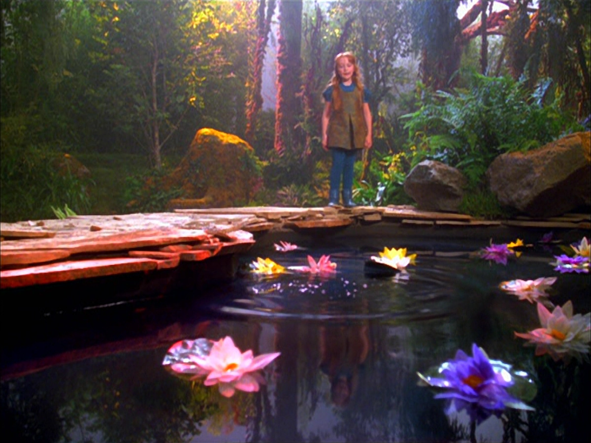 extant_StarTrek_VOY_5x05-OnceUponATime_00044.jpg