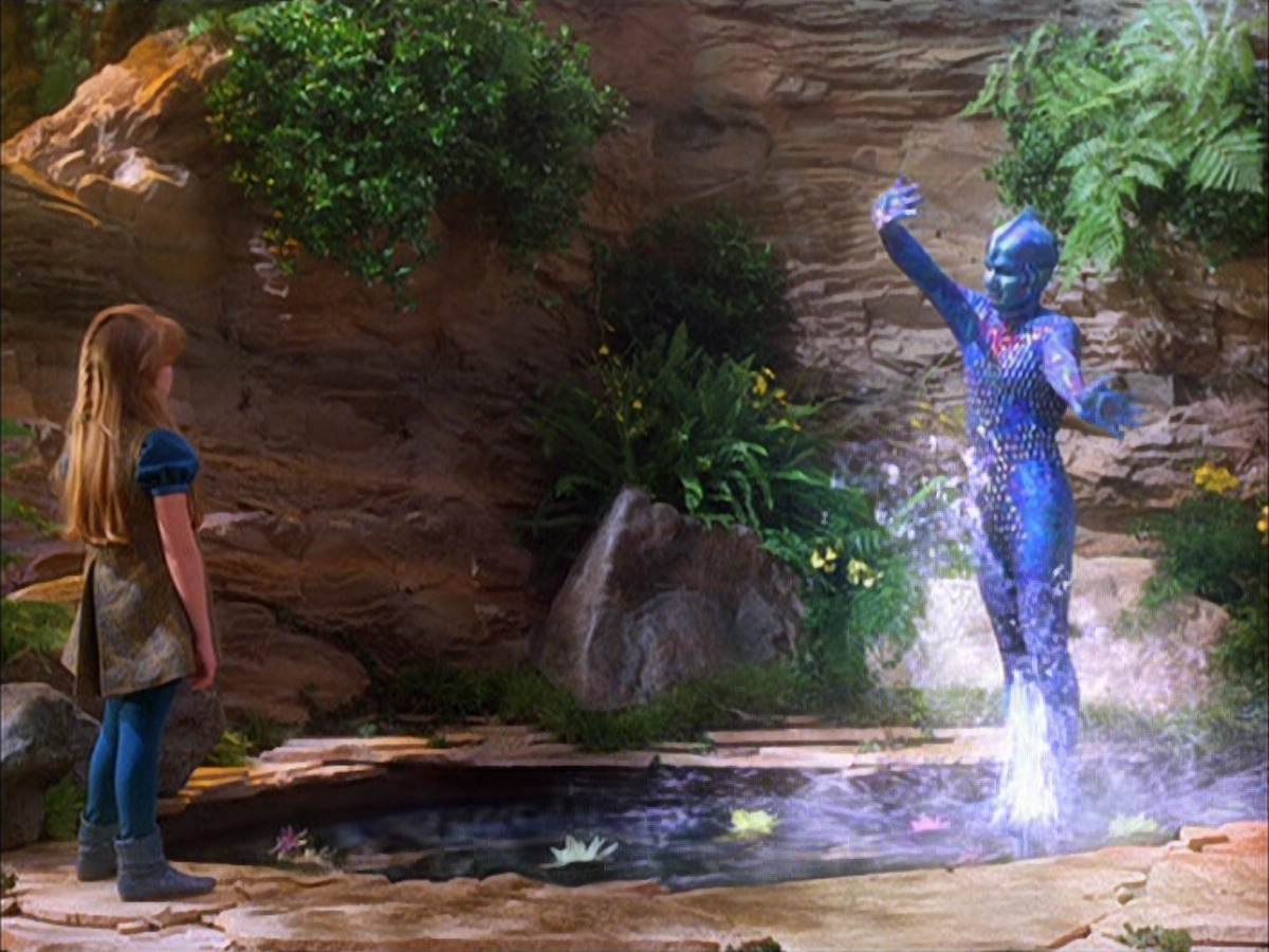 extant_StarTrek_VOY_5x05-OnceUponATime_00071.jpg