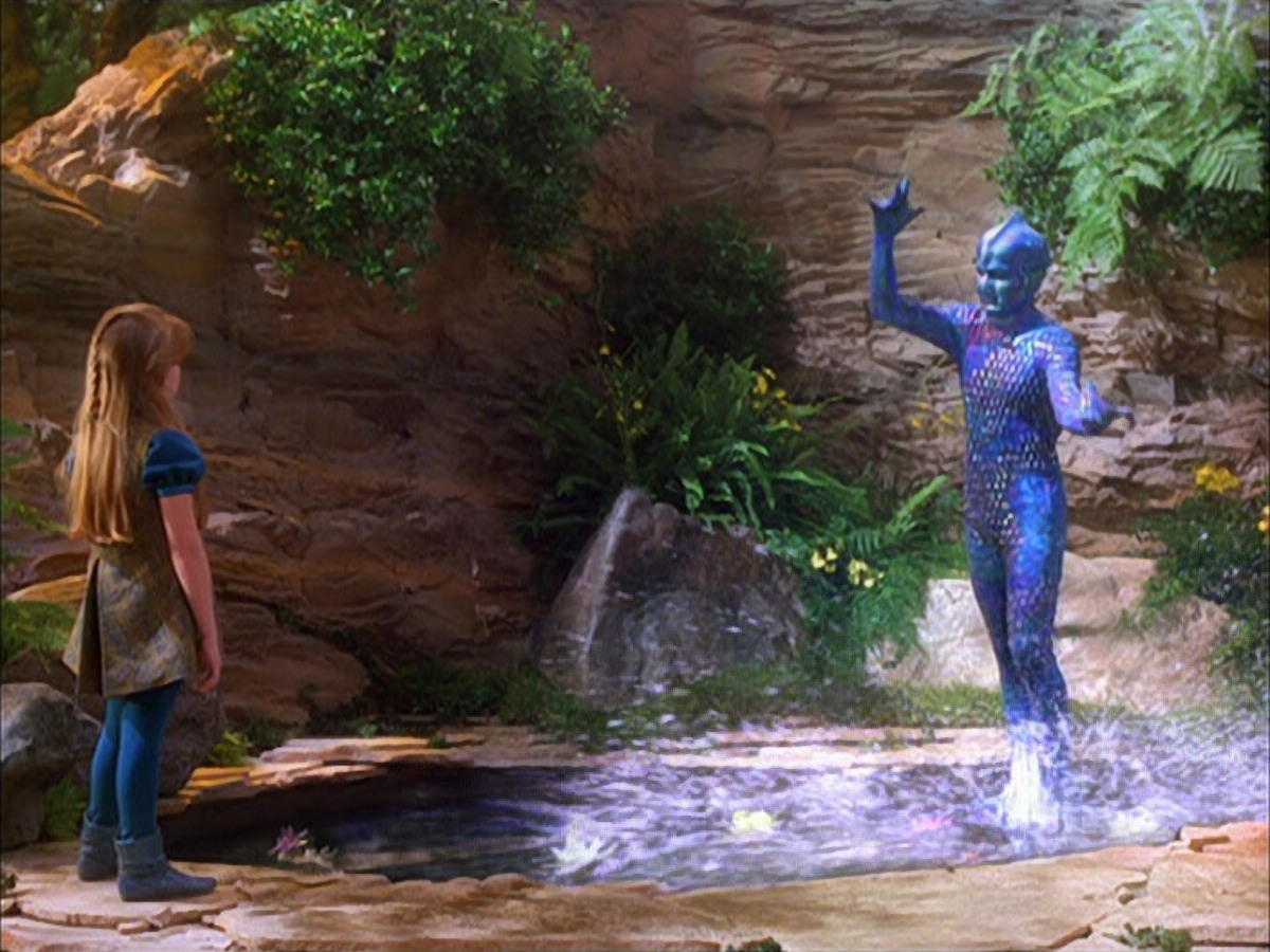 extant_StarTrek_VOY_5x05-OnceUponATime_00072.jpg