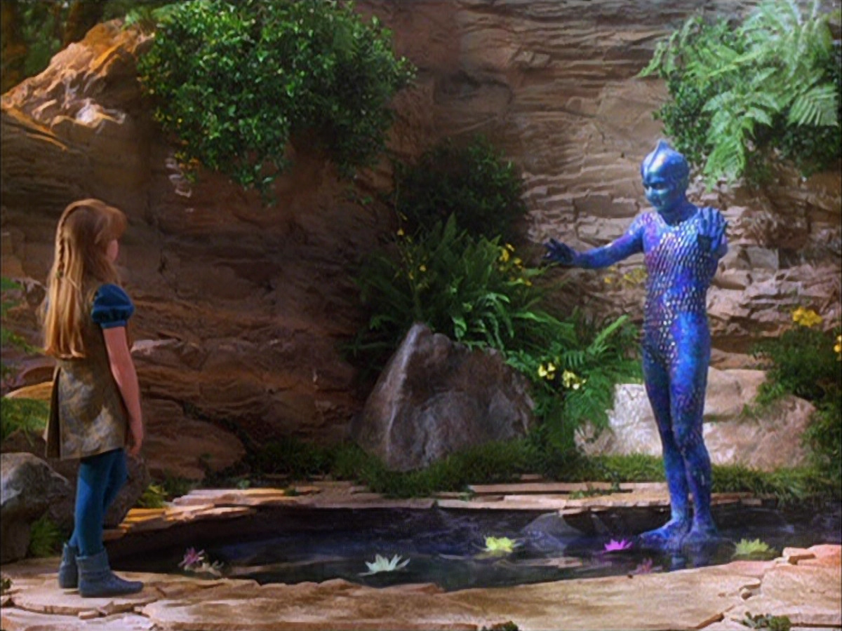 extant_StarTrek_VOY_5x05-OnceUponATime_00073.jpg