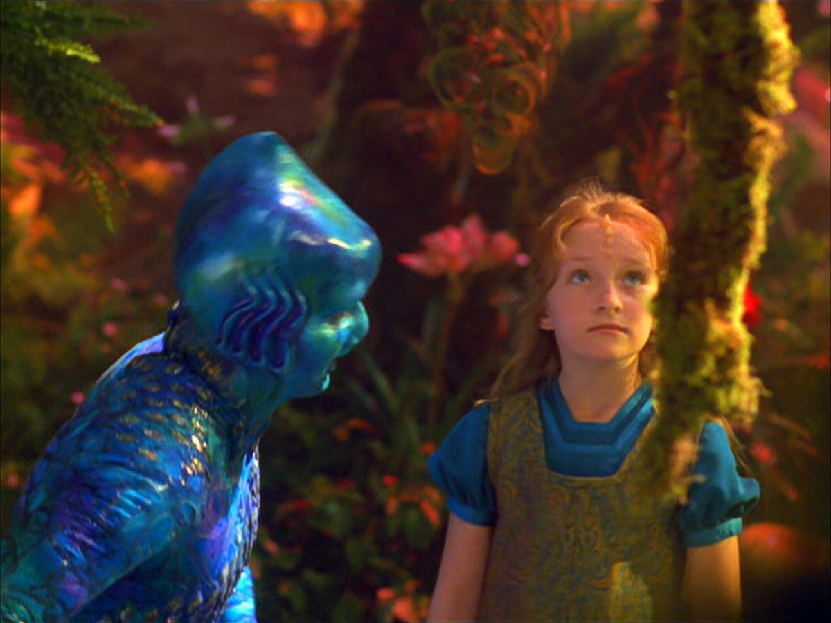 extant_StarTrek_VOY_5x05-OnceUponATime_00143.jpg