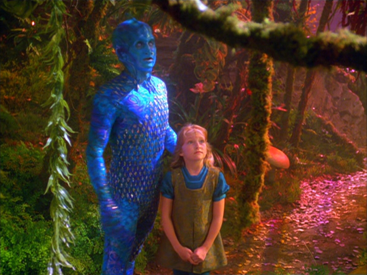 extant_StarTrek_VOY_5x05-OnceUponATime_00156.jpg