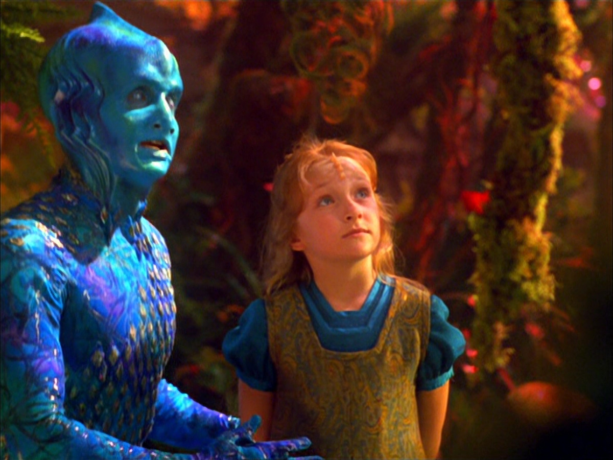 extant_StarTrek_VOY_5x05-OnceUponATime_00186.jpg