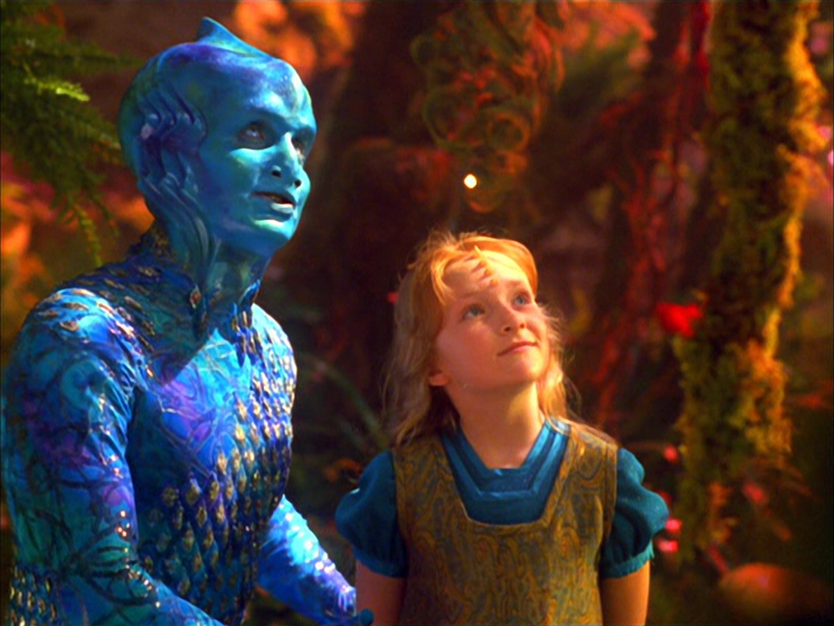 extant_StarTrek_VOY_5x05-OnceUponATime_00189.jpg